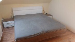 Manželská postel 200x180 cm včetně lamelových roštů - 1
