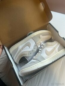 Jordan Nike Jordan 1 Low SE Craft Inside Out Tech