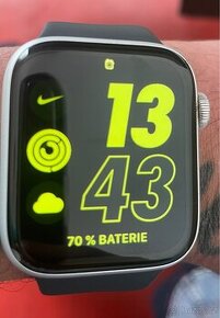 Prodám Apple Watch 5 44mm - 1