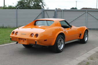 1977 Chevrolet Corvette 350 V8, 4-st manuál, orig. stav