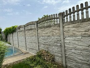 Betonový plot - desky štípaný kámen