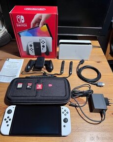 Nintendo Switch OLED + hry pouzdro karta SD