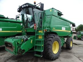 John Deere T 660