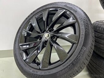 letní originál sada Škoda Superb III Pegasus 18" 5x112