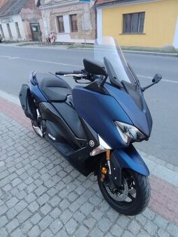 Yamaha Tmax