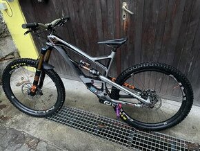 Yt Capra CF pro race vel. L