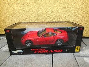 Ferrari 599 GTB Fiorano - 1:18 Hot Wheels Elite