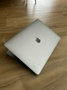 Apple MacBook Pro 13” 2020 / i5 / RAM 16GB / 512 GB SSD