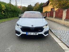 Škoda Octavia RS IV 180Kw Hybrid Sedan Matrix 2022 Rok - 1