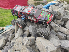 TRAXXAS SUMMIT 6x6 - 1