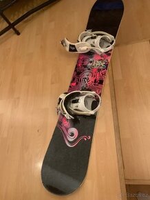 Damsky snowboard