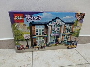 LEGO Friends 41682 Škola v městečku Heartlake