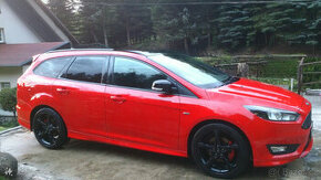 Ford Focus ST line RED/Black Edition