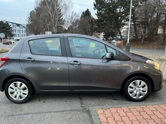 YARIS, 1.33 benzin, 1. majitel, koupeno v ČR, vše 100% OK. - 1