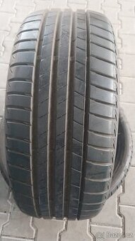 Prodám 2 x letní pneu Bridgestone 225/40/19