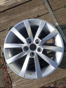 AL ŠKODA  ALARIS 16" - 657 601 025B