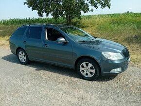 Škoda Octavia Combi 2