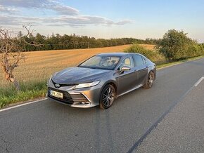 Prodám Toyota Camry 2,5 hybrid executive VIP JBL