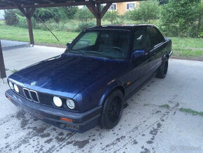 BMW E30 318is