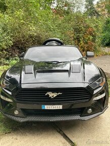 Dětské elektrické auto Ford mustang