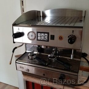 Profesionální pákový kávovar BRASILIA 1GR - 1