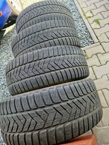 Pneu. zimní 245/40/18 - Pirelli