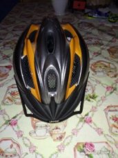 cyklistická helma - 1