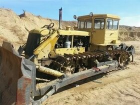 ČTZ  BAZ T-180    Stalinec  Buldozer - 1