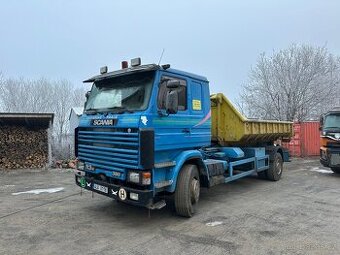 Scania hákový nosič kontejnerů