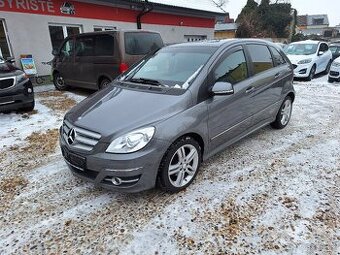 Mercedes-Benz B200 CDi 100KW Panoramatická střecha