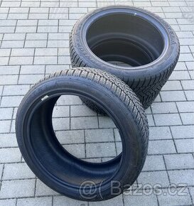 235/45 R18 - 3x zimní Dunlop 9mm - 1