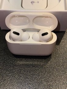 Apple AirPods druhe generace - nové