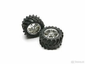 Traxxas kola 3.8" - 1