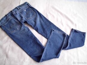 Armani slim pánske  riflové nohavice elastan L  34/34