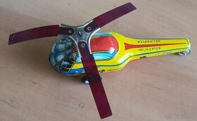 stará plechová hračka helikoptéra - 1