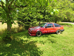 1985 Toyota Corolla AE86 Trueno Sprinter LHD