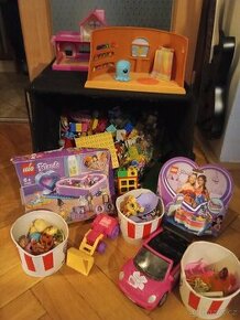 Pet shop figurky s příslušenstvím,Lego friends,auto,domečky