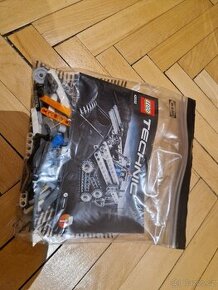 PRODÁM LEGO 42032 LEGO Technic Compact Tracked Loader