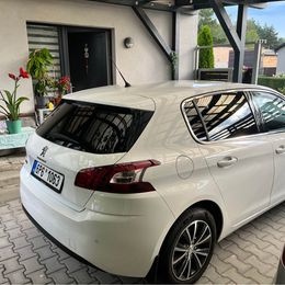 Prodam Peugeot 308 2015