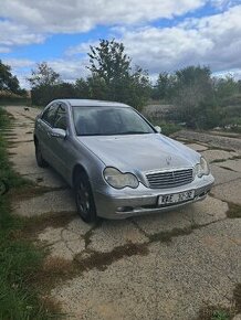 Mercedes benz w203 - 1