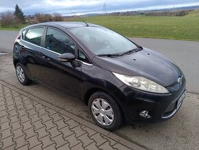 Ford Fiesta 1.2i 16V Ghia,nová STK.