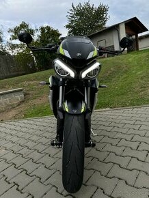 Triumph Street Triple RS