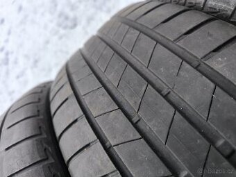 Bridgestone T005 205/50/17