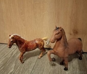 Schleich koně