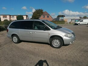 Chrysler Grand Voyager limited 2.8 crd 2008 najeto 139t.km.