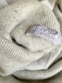 Kašmírový rolák 100% kašmír zn. Cashmere by Deutler