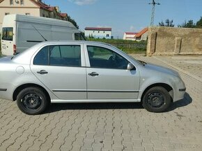 Prodám starší škodu fabia 1,2 po STK - 1