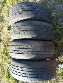 Pneu 225/45 R19