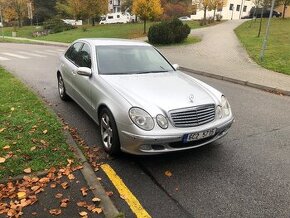 Prodám Mercedes Benz E class W211