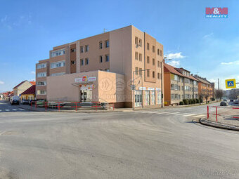 Pronájem obchod a služby, 249 m², Lysá nad Labem - náměstí - 1